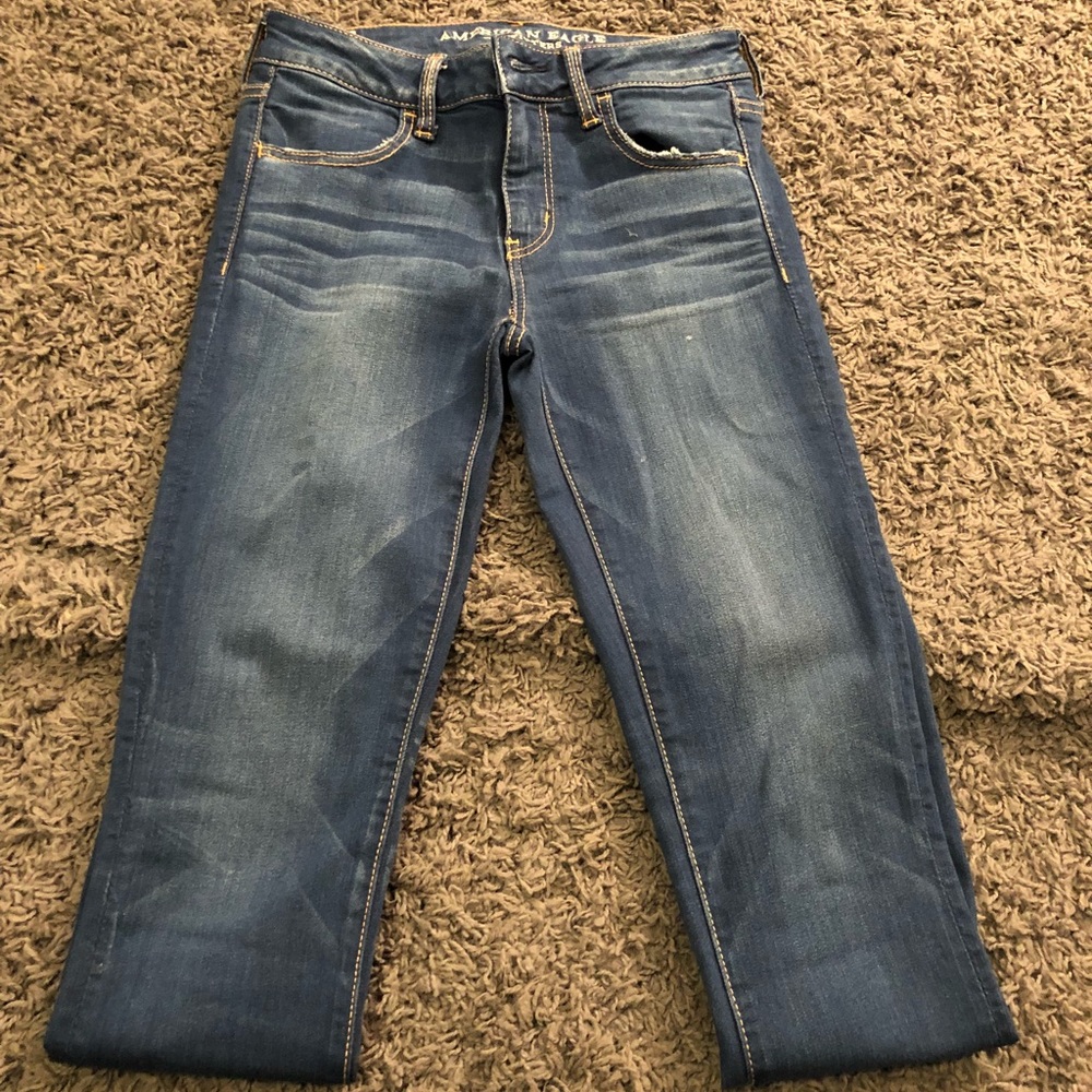 American Eagle Medium Wash Jeans